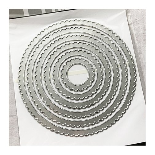 Stanssisetti, Simple & Basic: Scalloped circles